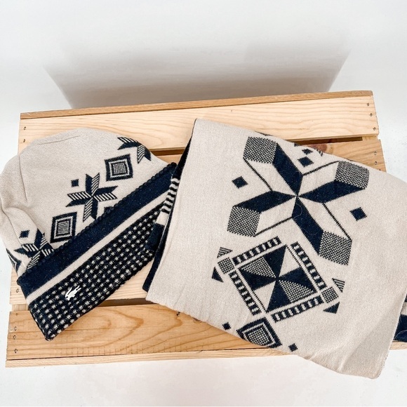 Lacoste Reversible Off-White & Black One Size Wool/Cotton Hat & Scarf Set